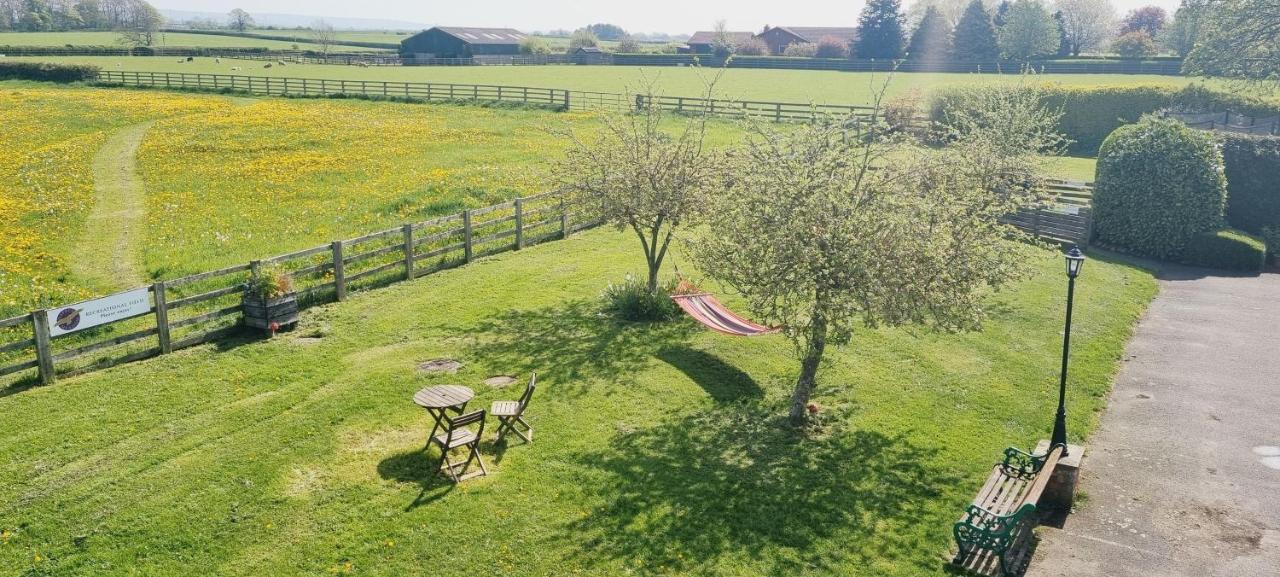 Osprey Meadow Holiday Cottages Бидейл Екстериор снимка