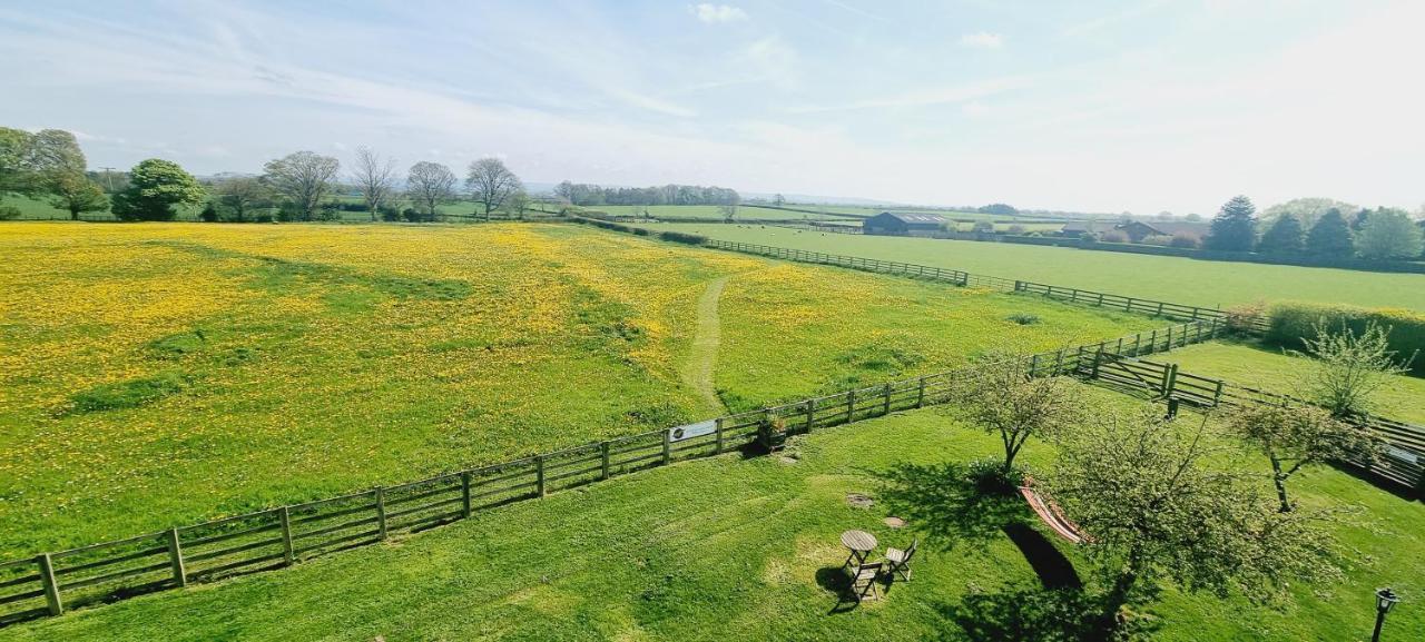 Osprey Meadow Holiday Cottages Бидейл Екстериор снимка